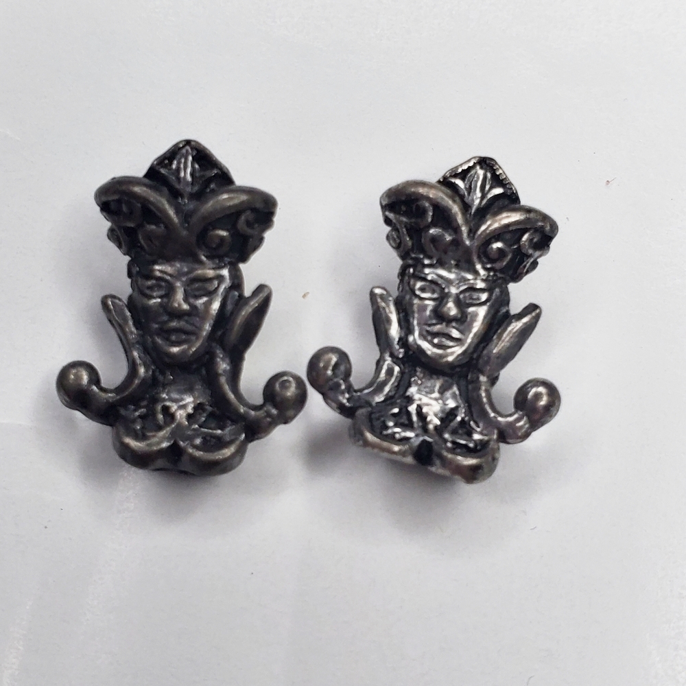 VTG Pewter Miracle Creation Jester Clip On Earring